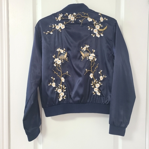 Embroidered jacket - Picture 3 of 4